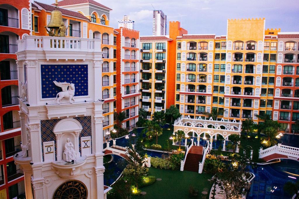 Venetian Signature Poolview Resort Jomtian Pattaya 좀티엔 비치 외부 사진